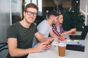 Incubadoras de negocios y capitales angeles